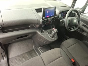 Used Citroen Berlingo 2024 for sale - 79343556: Photo