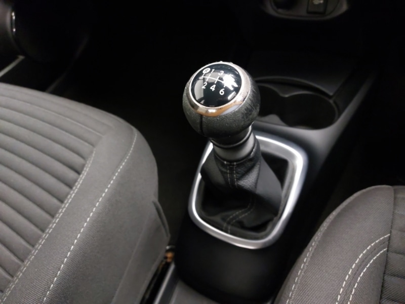 Used Toyota Yaris 2019 for sale - 76842587: Photo 15