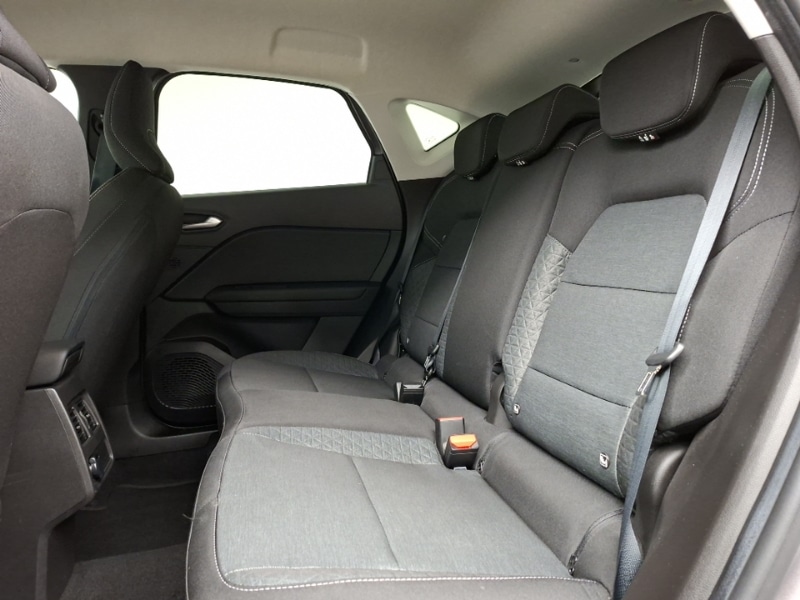 Used Renault Captur 2023 for sale - 77751456: Photo 6