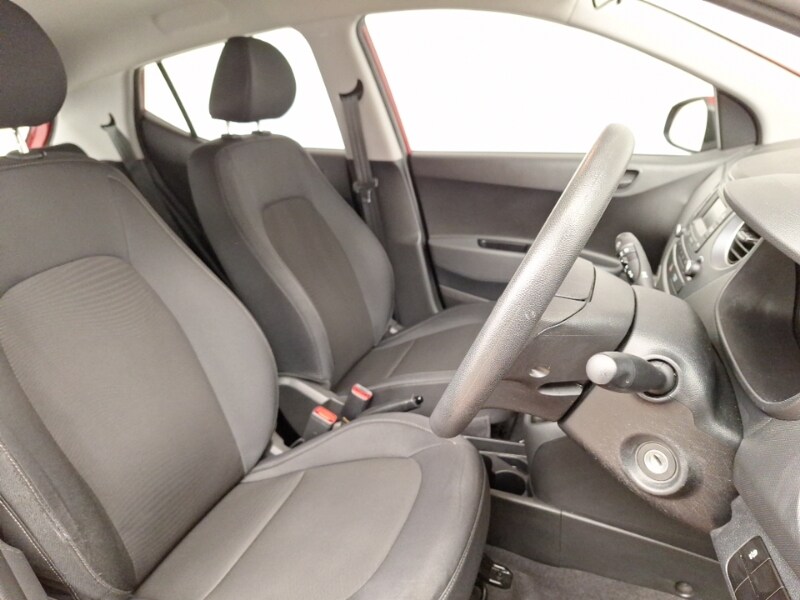 Used Hyundai i10 2018 for sale - 76721590: Photo 12