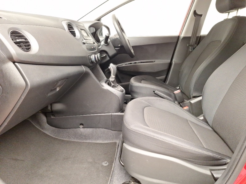 Used Hyundai i10 2018 for sale - 76721590: Photo 5
