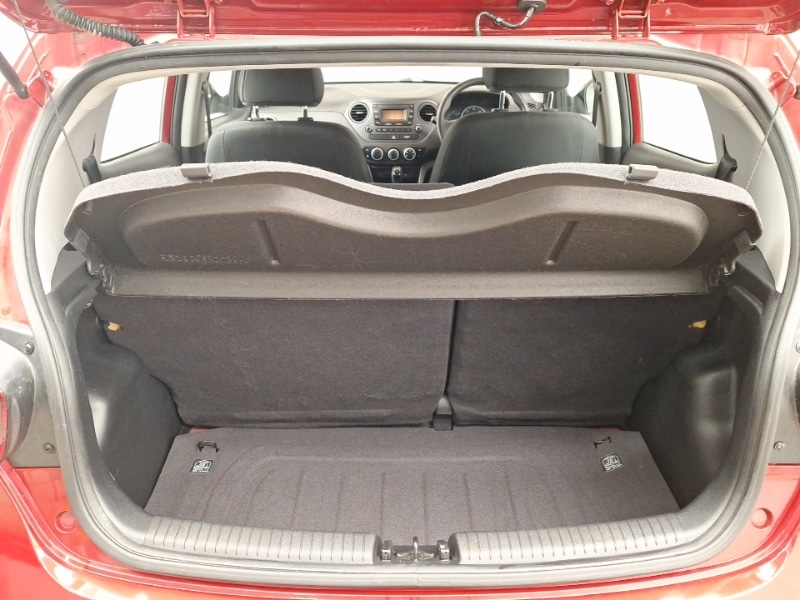 Used Hyundai i10 2018 for sale - 76721590: Photo 8