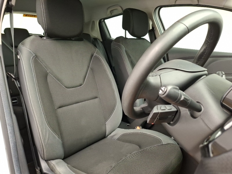 Used Renault Clio 2018 for sale - 77414263: Photo 12