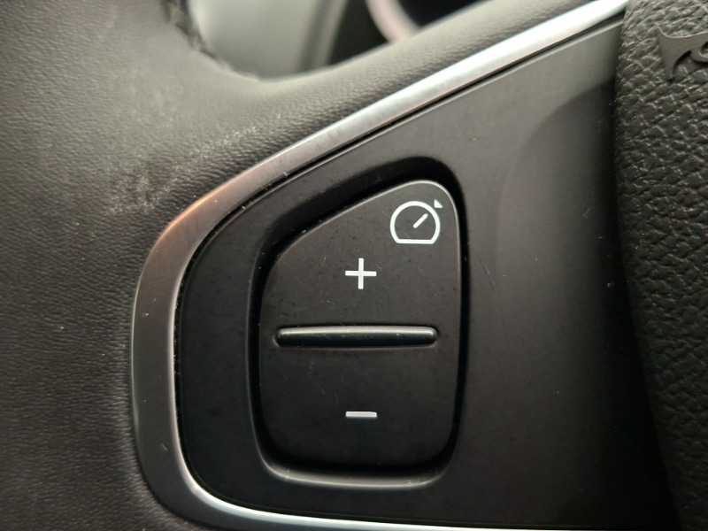 Used Renault Clio 2018 for sale - 77414263: Photo 16