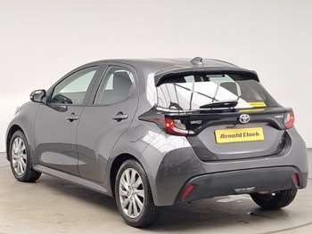 Used Toyota Yaris 2022 for sale - 75345310: Photo