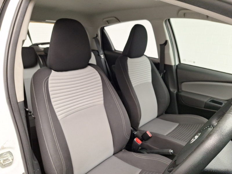 Used Toyota Yaris 2019 for sale - 77189713: Photo 19