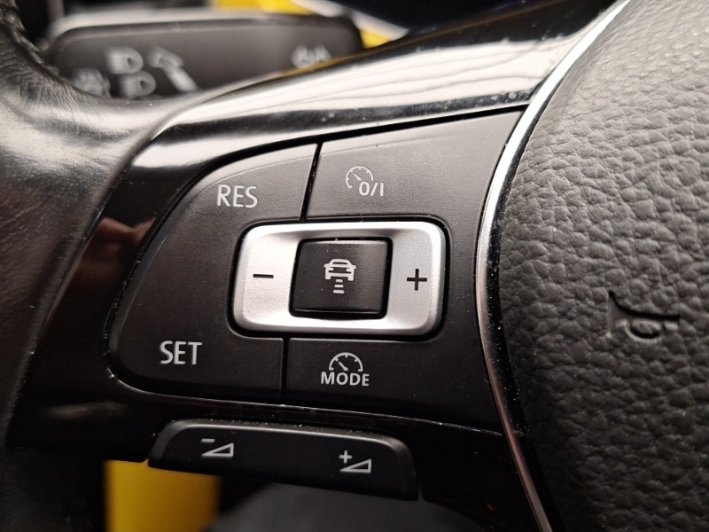 Used Volkswagen T-Roc 2018 for sale - 76418952: Photo 16