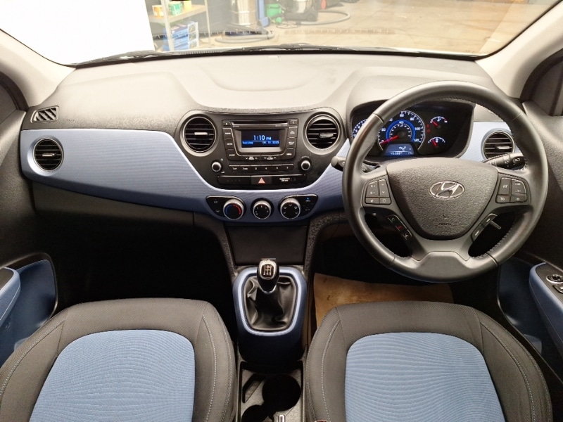 Used Hyundai i10 2014 for sale - 76987433: Photo 2