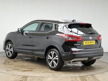 Used Nissan Qashqai 2018 for sale - 77881702: Photo
