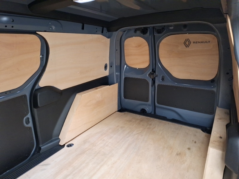 Used Renault Kangoo 2024 for sale - 76606144: Photo 18