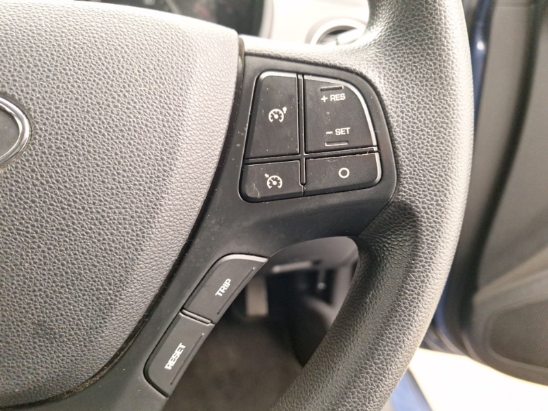 Used Hyundai i10 2017 for sale - 76885580: Photo 18