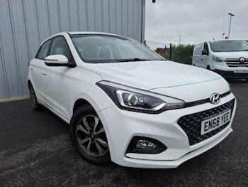 Used Hyundai i20 2019 for sale - 78895801: Photo