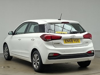 Used Hyundai i20 2019 for sale - 78895801: Photo