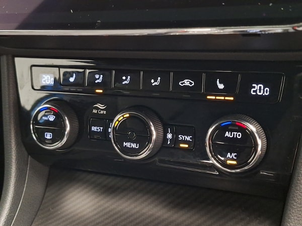Used Skoda Superb 2020 for sale - 76221199: Photo 13