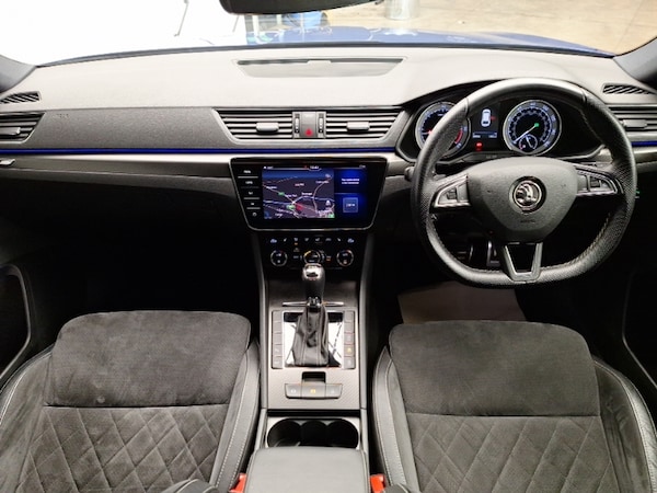 Used Skoda Superb 2020 for sale - 76221199: Photo 2