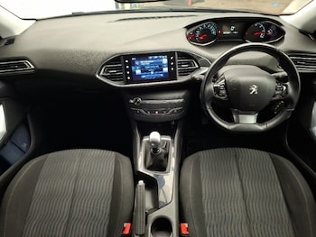 Used Peugeot 308 2017 for sale - 79048538: Photo