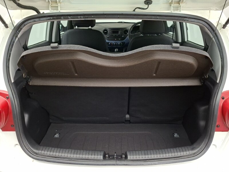 Used Hyundai i10 2015 for sale - 78178808: Photo 8