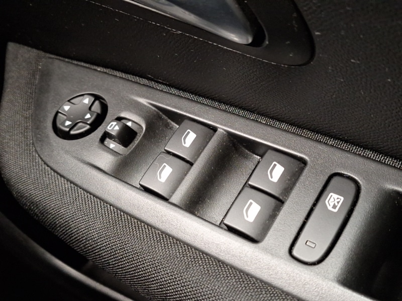 Used Peugeot 208 2022 for sale - 76920418: Photo 17