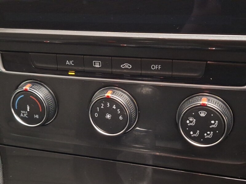 Used Volkswagen Golf 2019 for sale - 76493328: Photo 13