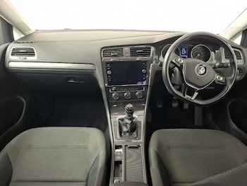 Used Volkswagen Golf 2020 for sale - 77847366: Photo