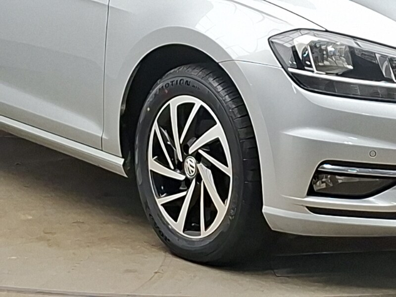 Used Volkswagen Golf 2020 for sale - 77847366: Photo 9