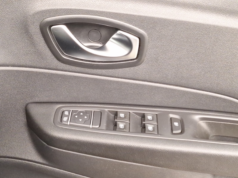 Used Renault Captur 2019 for sale - 76120899: Photo 14