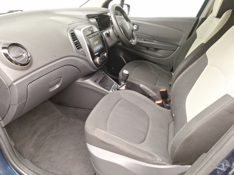 Used Renault Captur 2019 for sale - 76120899: Photo 5