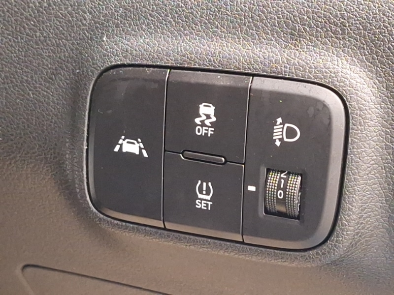 Used Hyundai i10 2023 for sale - 78125805: Photo 13