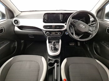 Used Hyundai i10 2023 for sale - 78125805: Photo