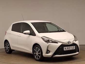 Used Toyota Yaris 2019 for sale - 78099134: Photo