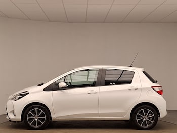 Used Toyota Yaris 2019 for sale - 78099134: Photo