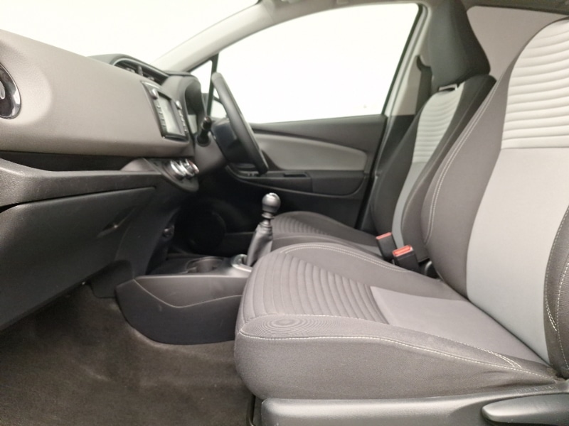 Used Toyota Yaris 2019 for sale - 78099134: Photo 5