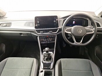 Used Volkswagen T-Roc 2023 for sale - 78317913: Photo