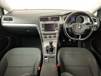 Used Volkswagen Golf 2015 for sale - 79581318: Photo