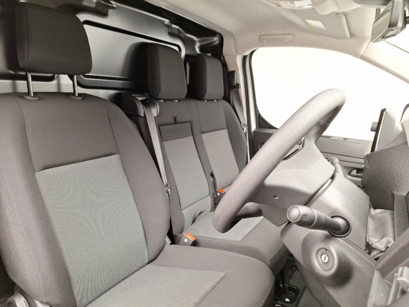 Used Vauxhall Vivaro 2024 for sale - 76947501: Photo 12