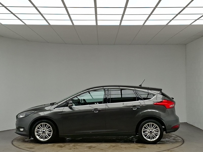 Used Ford Focus 2017 for sale - 78041331: Photo 4