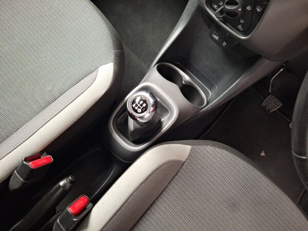 Used Toyota AYGO 2021 for sale - 76183454: Photo 11