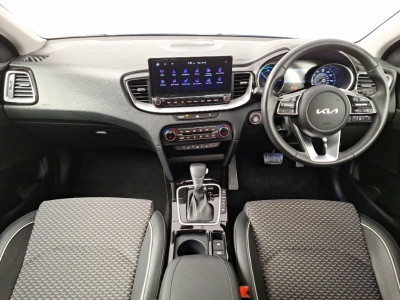 Used Kia XCeed 2024 for sale - 76321525: Photo 2