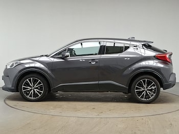 Used Toyota C-HR 2017 for sale - 77509382: Photo