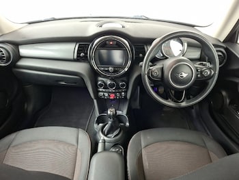 Used MINI Hatch 2019 for sale - 77439408: Photo