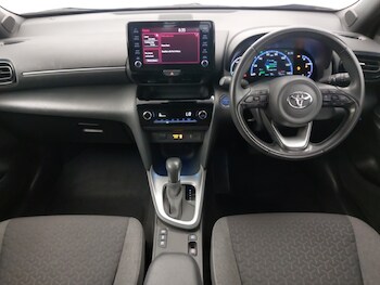 Used Toyota Yaris Cross 2023 for sale - 77311565: Photo