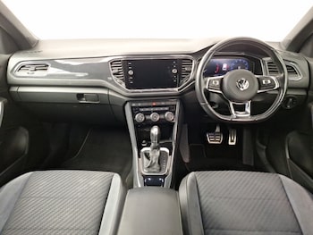 Used Volkswagen T-Roc 2019 for sale - 78099105: Photo