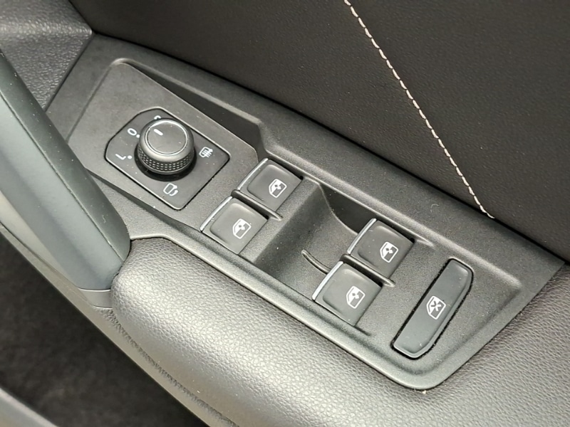 Used Volkswagen Tiguan 2023 for sale - 77300191: Photo 12