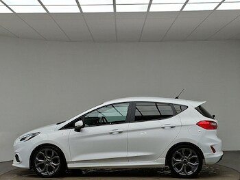 Used Ford Fiesta 2018 for sale - 77874022: Photo