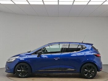 Used Renault Clio 2017 for sale - 77674428: Photo