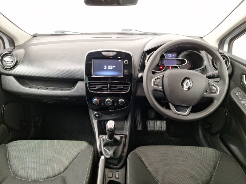 Used Renault Clio 2019 for sale - 76630682: Photo 2