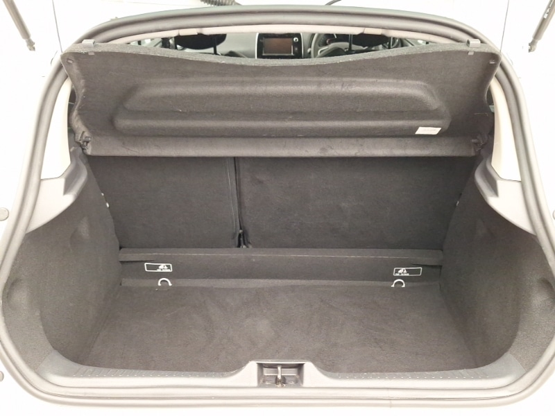 Used Renault Clio 2019 for sale - 76630682: Photo 8