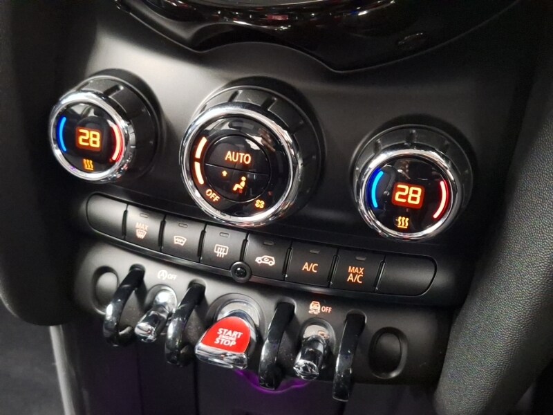 Used MINI Hatch 2018 for sale - 77183529: Photo 11