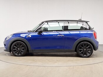 Used MINI Hatch 2018 for sale - 77183529: Photo