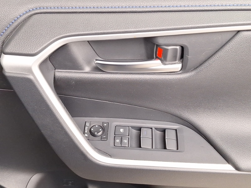 Used Toyota RAV4 2019 for sale - 76418940: Photo 14